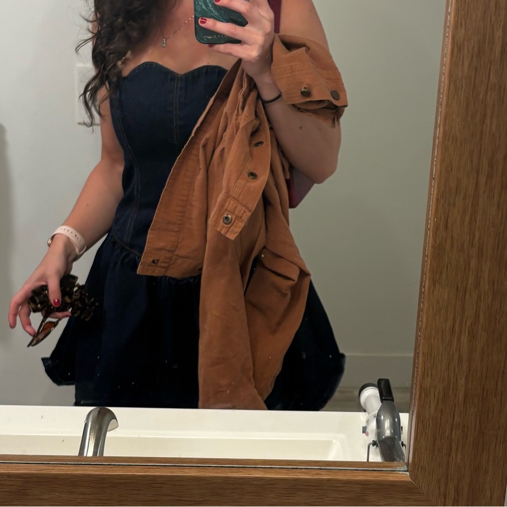 Meshki Cheyenne scallop mini dress - Picture 7 of 8